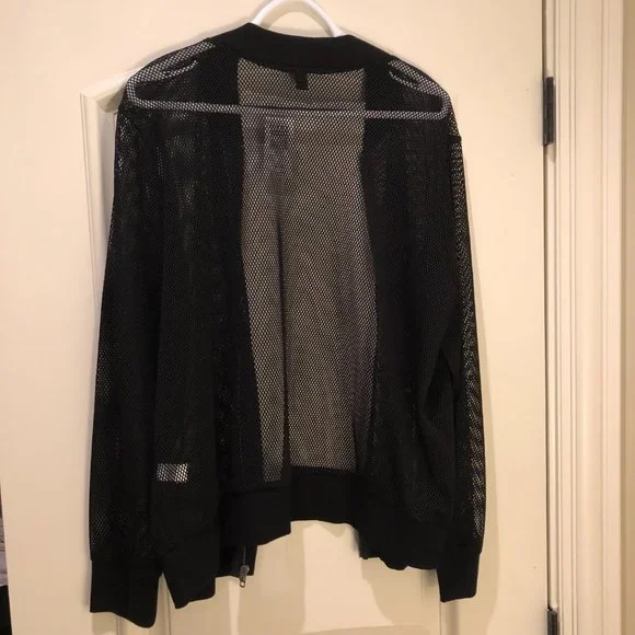Torrid Black Mesh Zip Up Size 2x - Picture 3 of 3